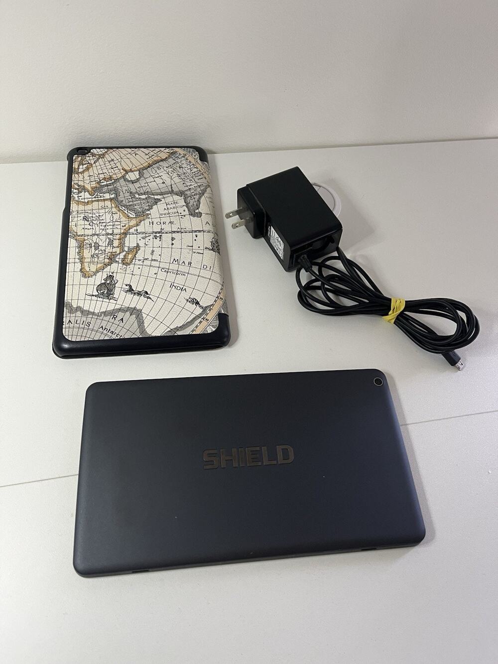 Gen1 NVIDIA Shield 8" 12GB P1761 Wi-Fi Tablet W Case & Charger Bundle Working!